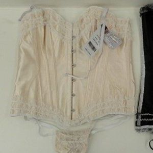 Nwt Corset Bustier Bone in Lace up  Size Xl